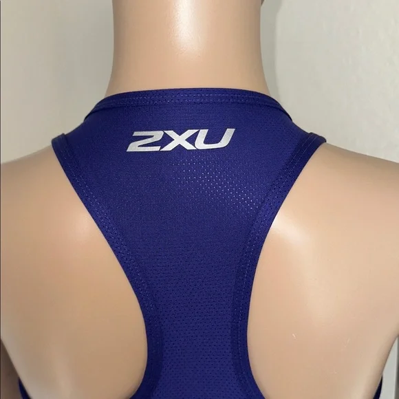 NWT 2XU Women's Blue Sports Bra with Pink Accents Size X Small. - Picture 7 of 13